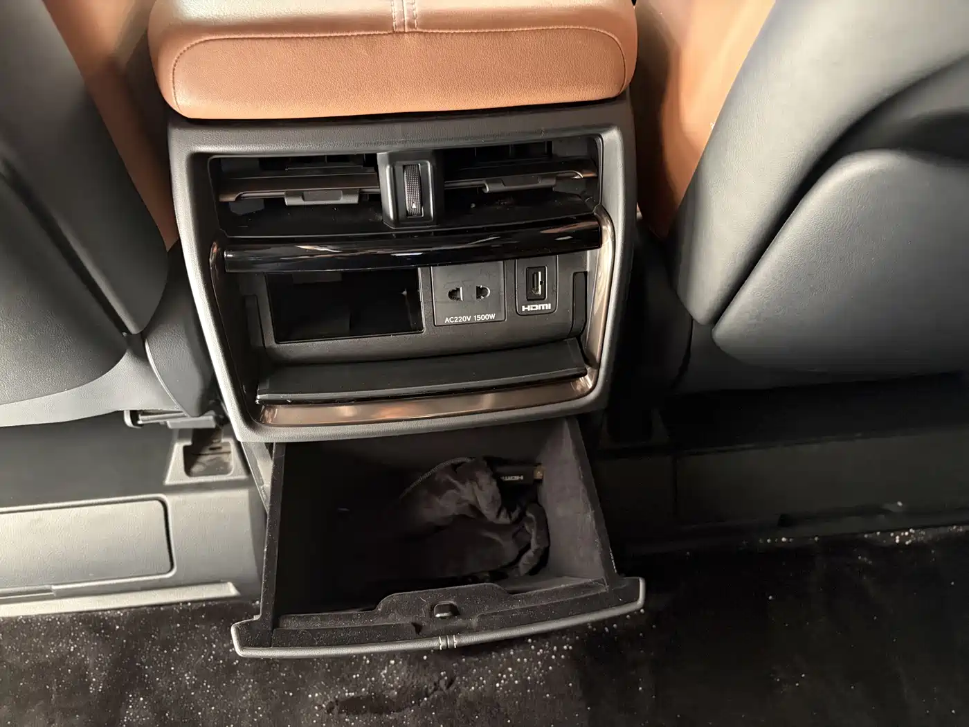 Toyota Alphard 2025 2024 Hybrid 2.5L Ultimate Enjoyment Edition