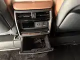 Фото 18 - Toyota Vellfire