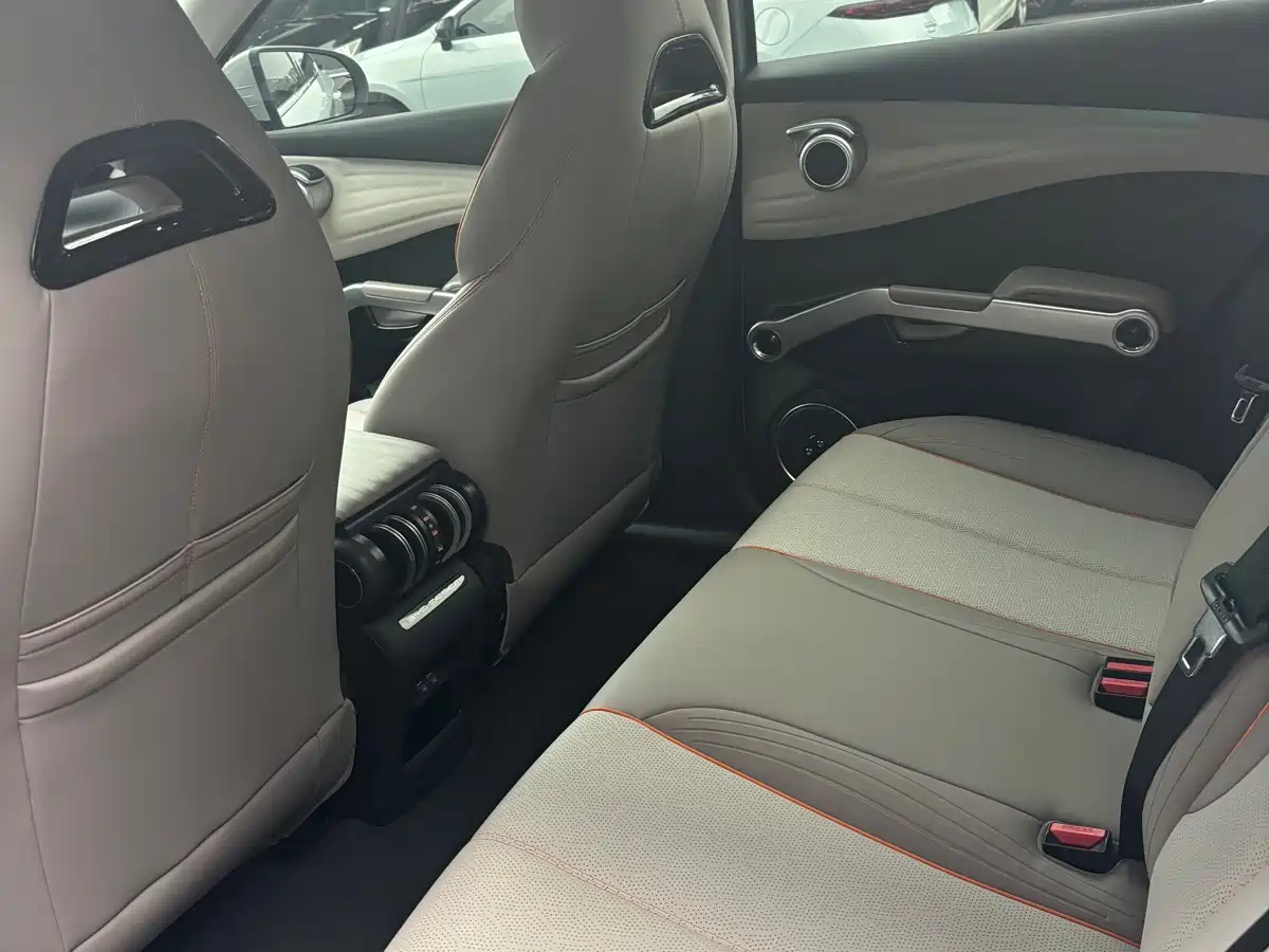 BYD Yuan PLUS 2024 Glory Edition 510KM Leading фото 6