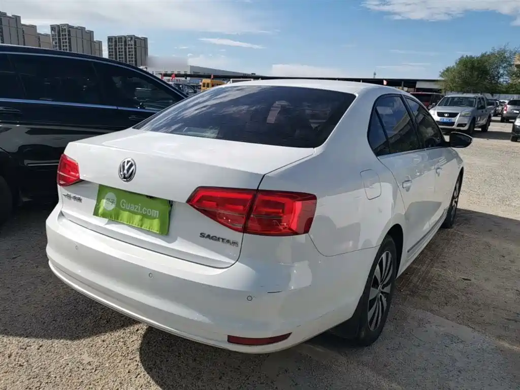 Volkswagen Sagitar 2018 1.6L Automatic Comfort фото 7