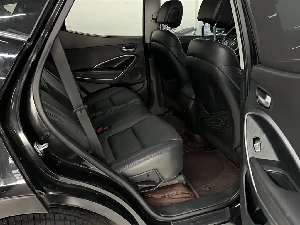 Hyundai Santa Fe 2015 2.0T Automatic 2WD Smart 5-Seater фото 20