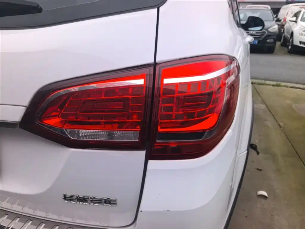 Haval H6 2013 Sport Edition 1.5T Manual 2WD Elite фото 8
