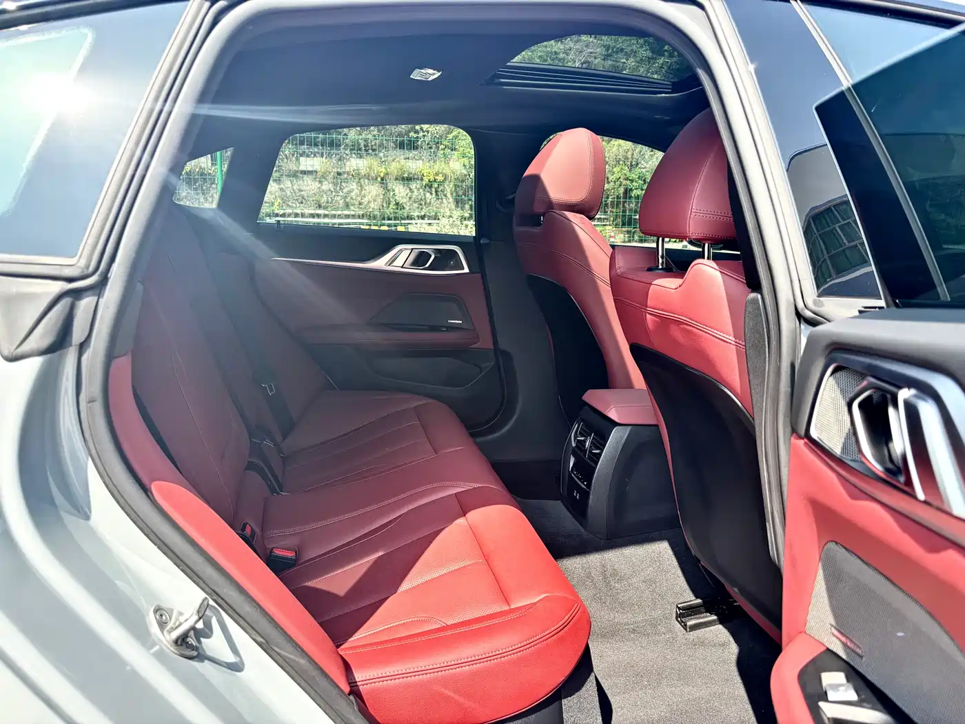 BMW 4 Series 2024 430i Gran Coupe M Sport Shadowline Package фото 9