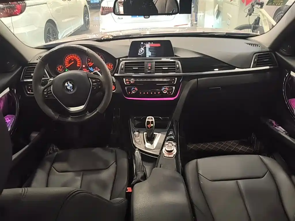 BMW 3 Series 2017 320Li M Sport фото 10
