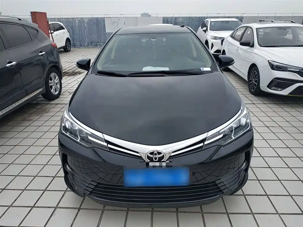 Toyota Corolla 2017 Facelift 1.2T S-CVT GL фото 3