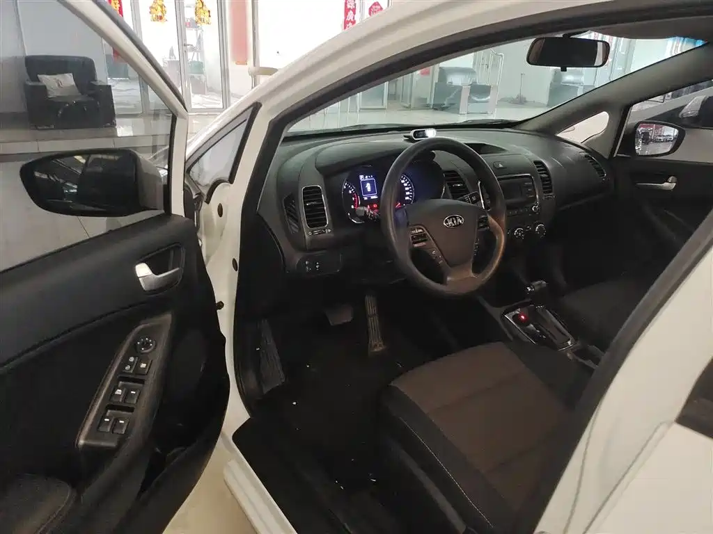 Kia K3 2016 1.6L Automatic GL фото 16