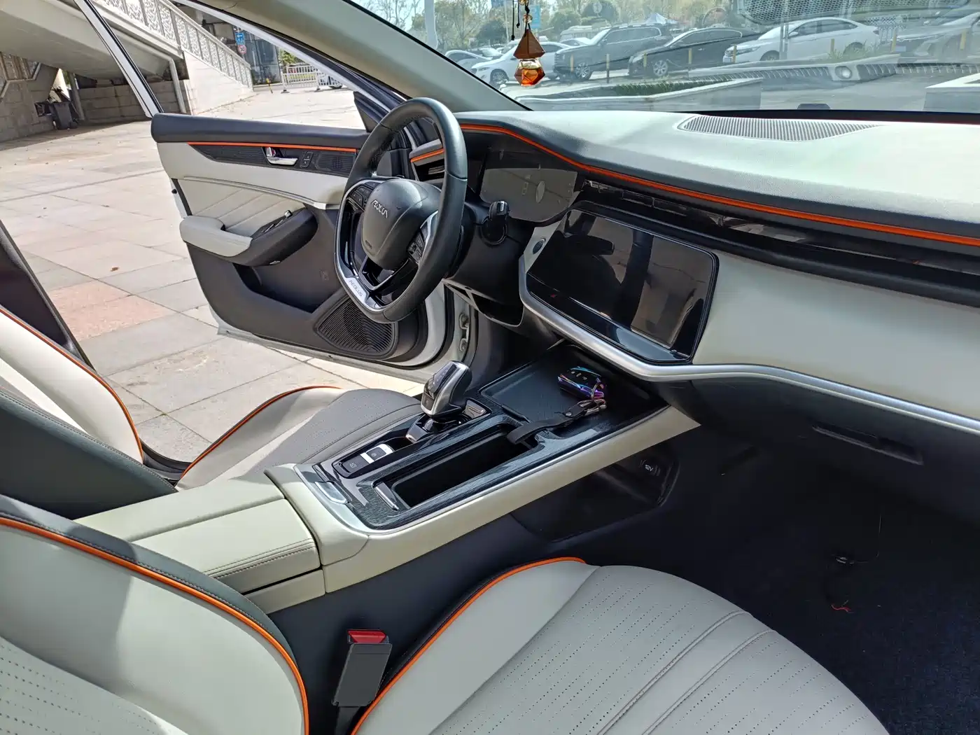 DONGFENG YI HYUN MAX