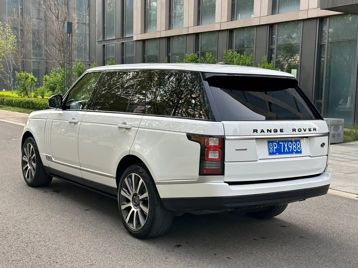 Land Rover Range Rover 2016 5.0 SC V8 AB Ultimate Autobiography LWB фото 6