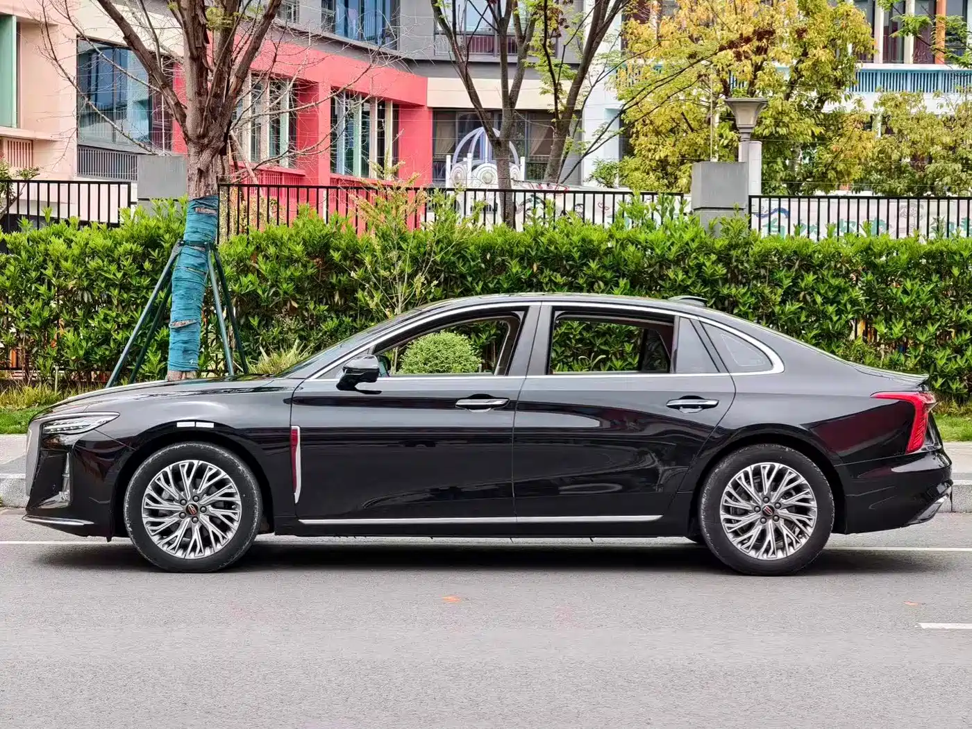 Hongqi H5 2023 1.5T DCT Smart Connect Joy Edition фото 11