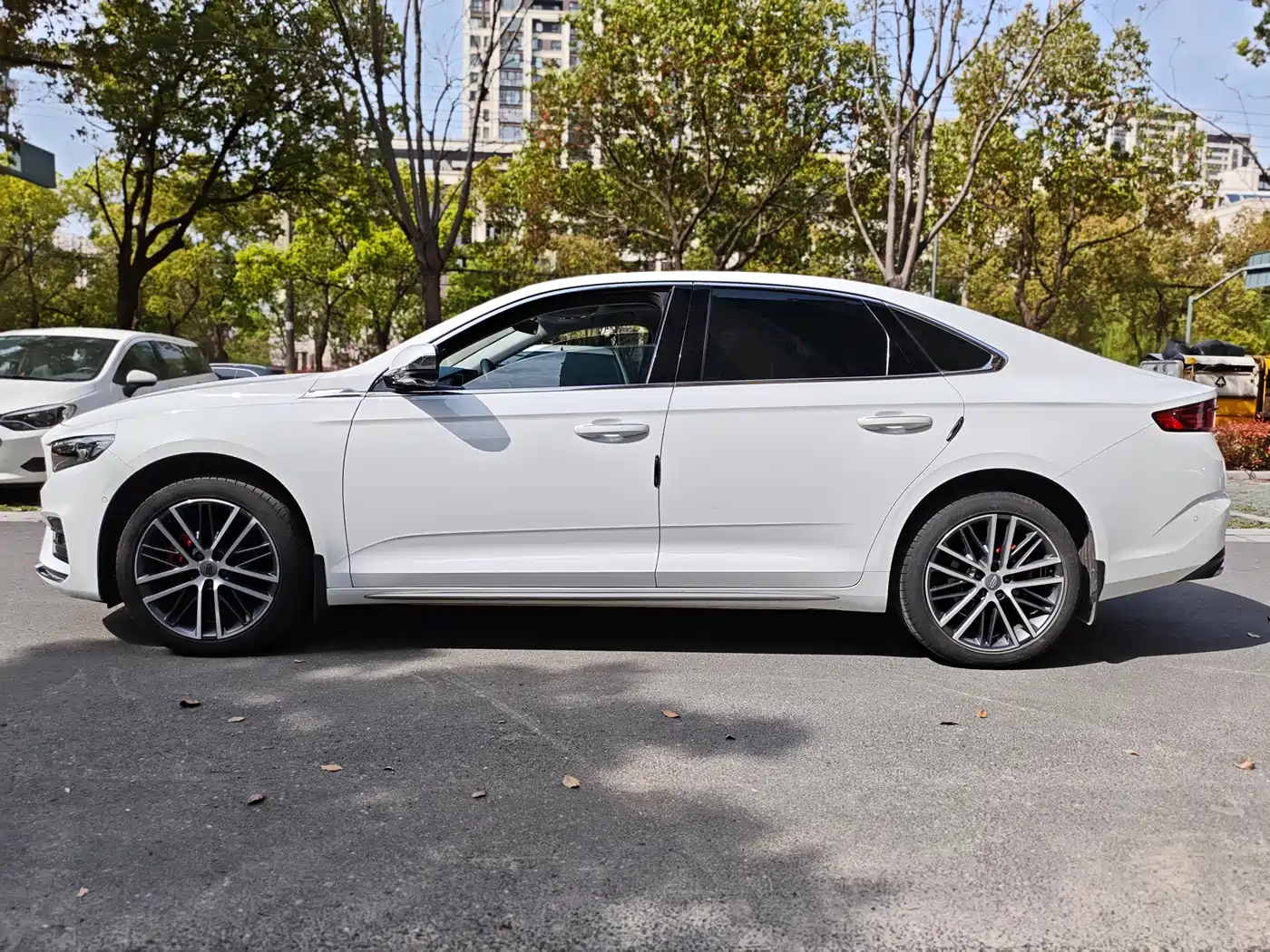 GEELY AUTOMOBILE XINGRUI