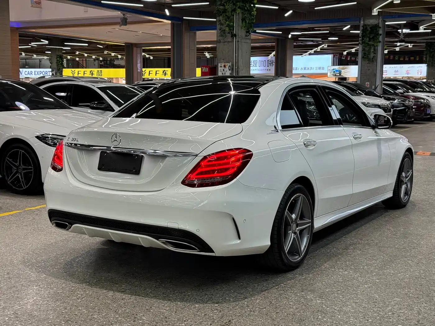 Mercedes-Benz C-Class 2015 C 300 L Sport фото 4