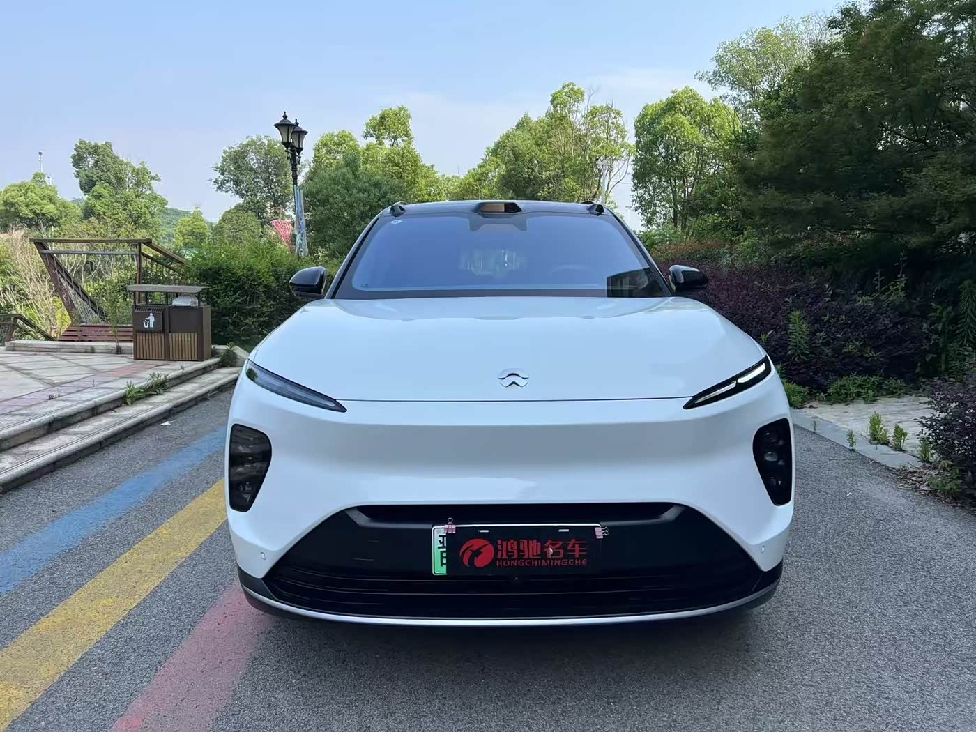 NIO ES8