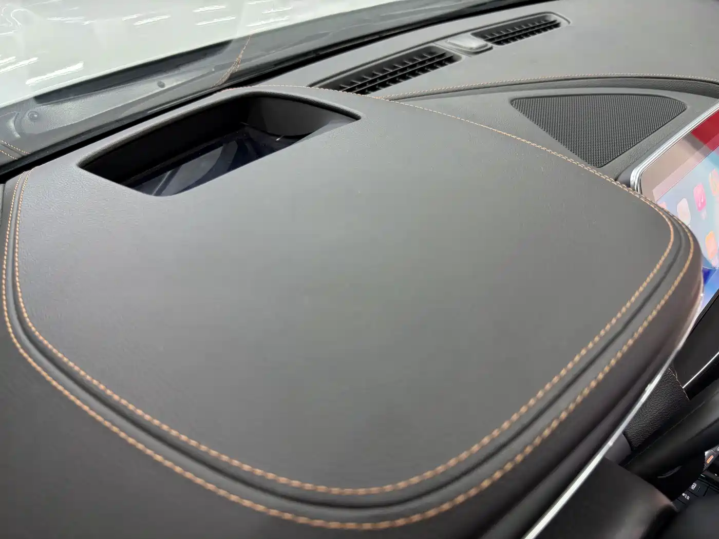 Фото 22 - Cadillac CT5