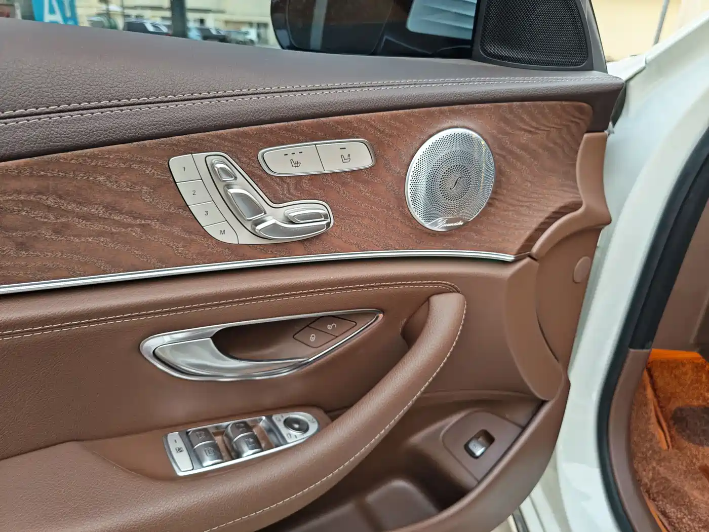 Mercedes-Benz E-Class 2021 E 300 L Luxury фото 7
