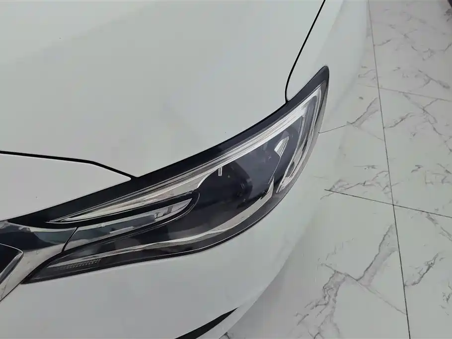 Buick Excelle 2021 Exemplar 1.5L Auto Elite фото 5