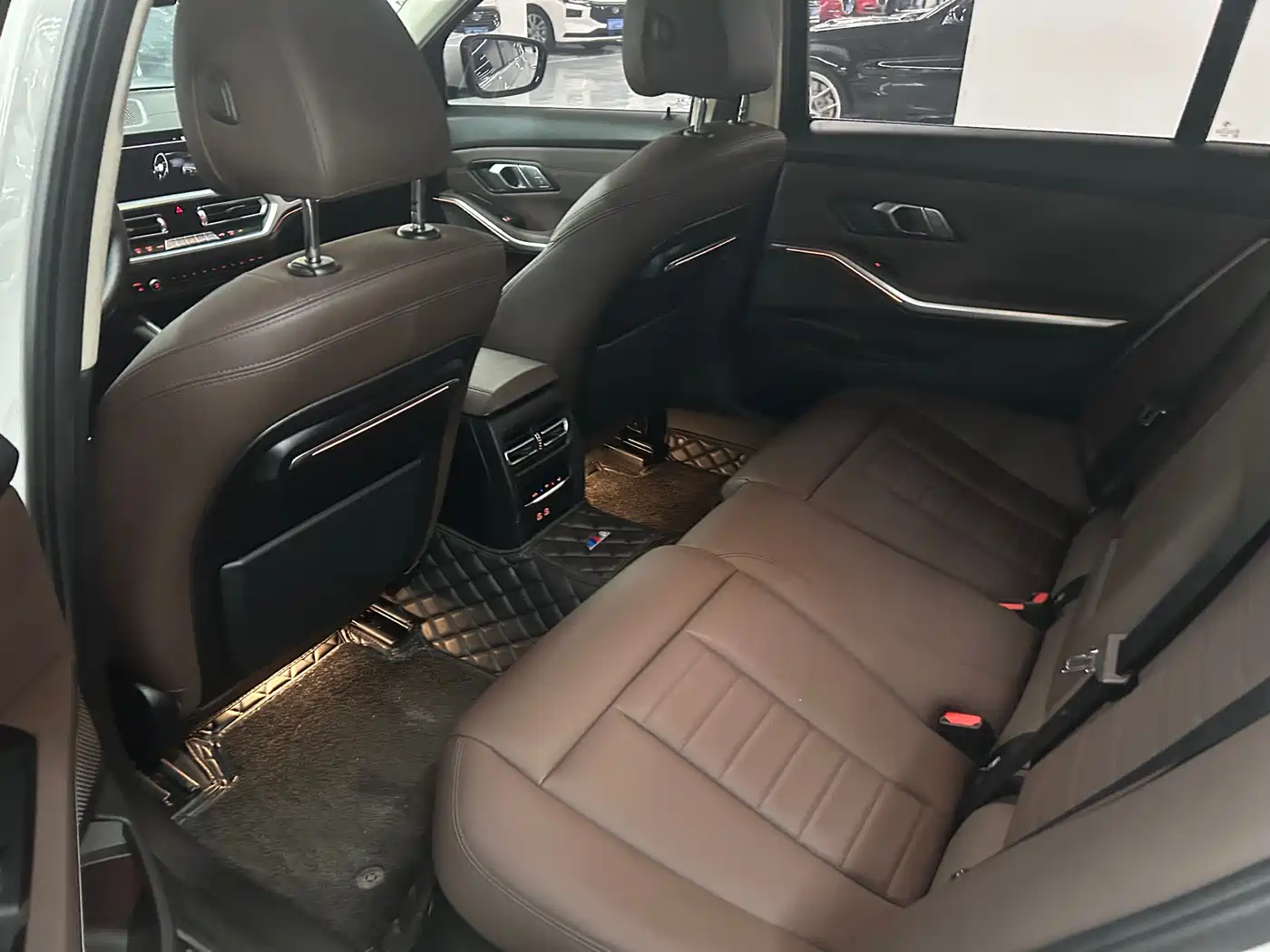 BMW 3 Series 2020 325Li Launch Edition фото 12