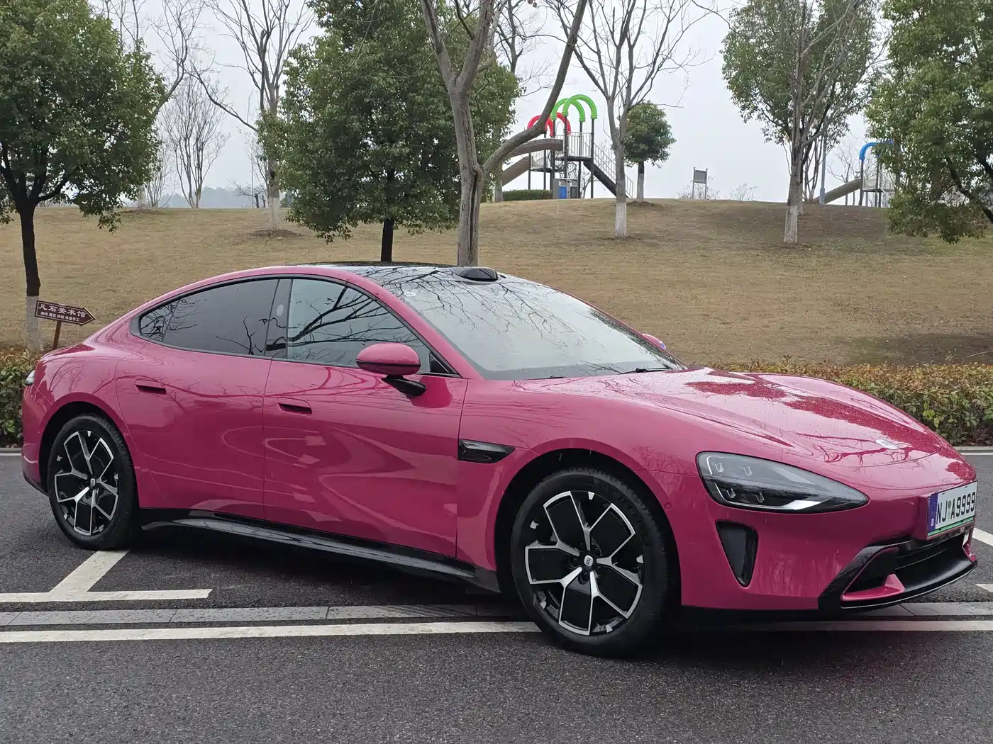 XIAOMI CAR XIAOMI SU7