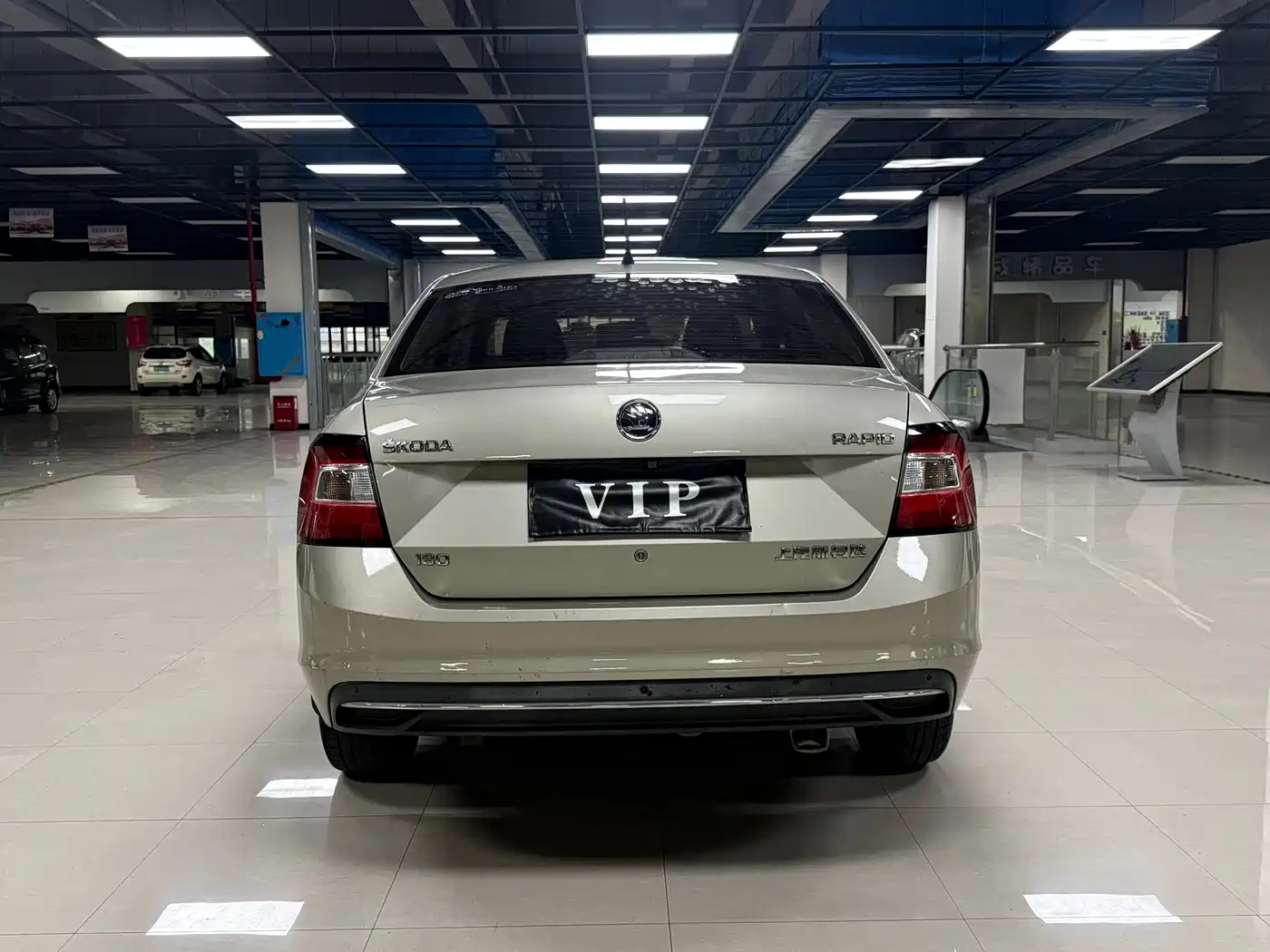 Škoda Rapid 2018 1.6L Automatic Comfort Edition фото 5