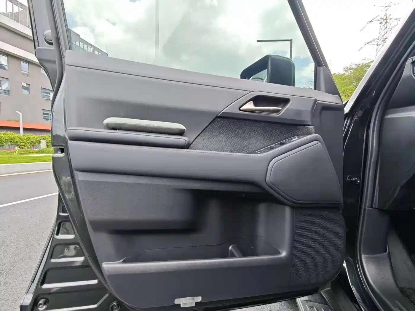 Lexus GX 2024 OVERTRAIL Summit Edition фото 15