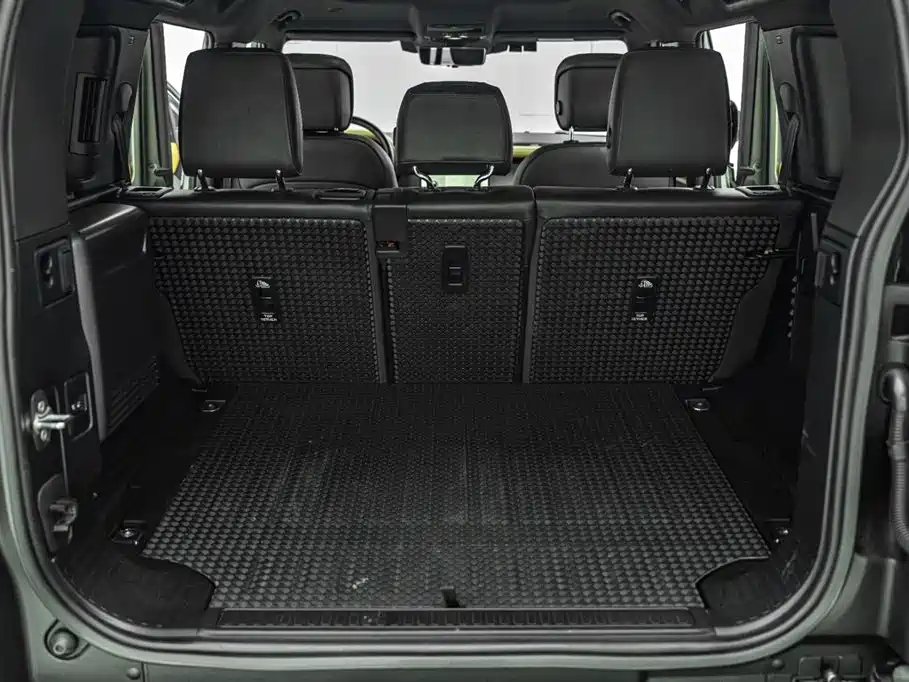 Land Rover Defender 2023 Facelift 110 3.0T P400 X-DYNAMIC HSE фото 37