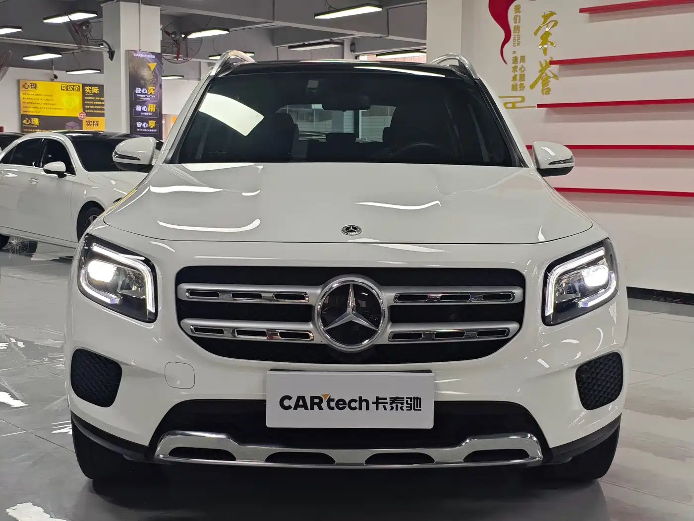 Mercedes-Benz GLB 2022 Model GLB 200 Fashion Edition фото 2