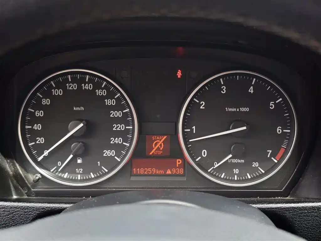 BMW X1 2015 Model sDrive18i Fashion Advanced Edition фото 5