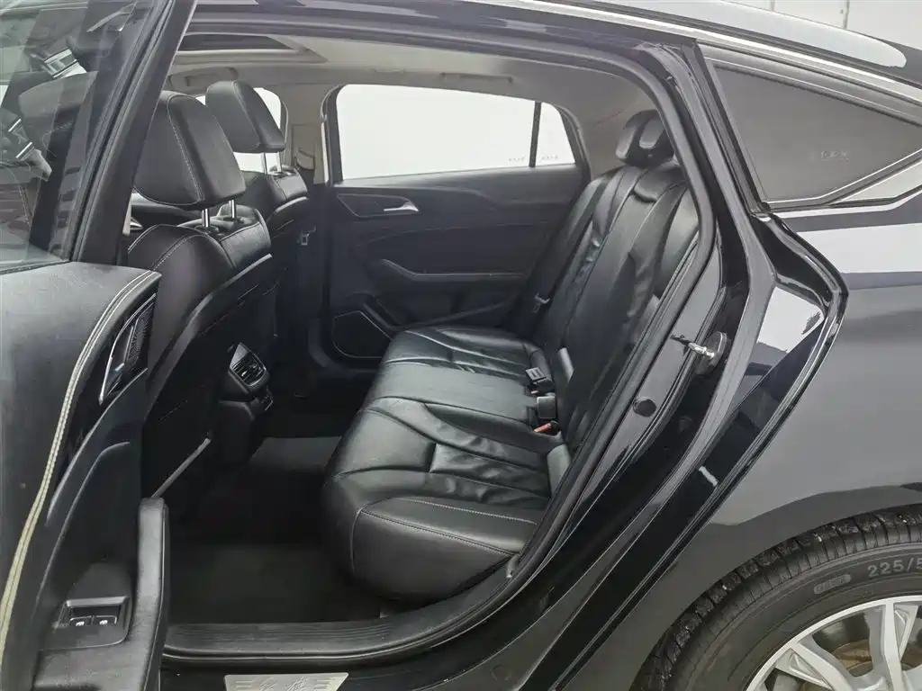 Hongqi H5 2019 30TD Style Edition фото 15