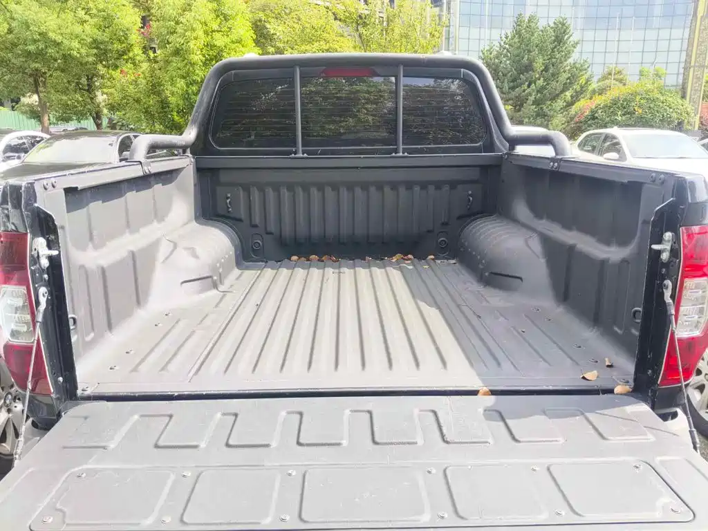 Maxus Interstellar 2025 2023 Interstellar R 2.0T Automatic Petrol 2WD Luxury Standard Bed
