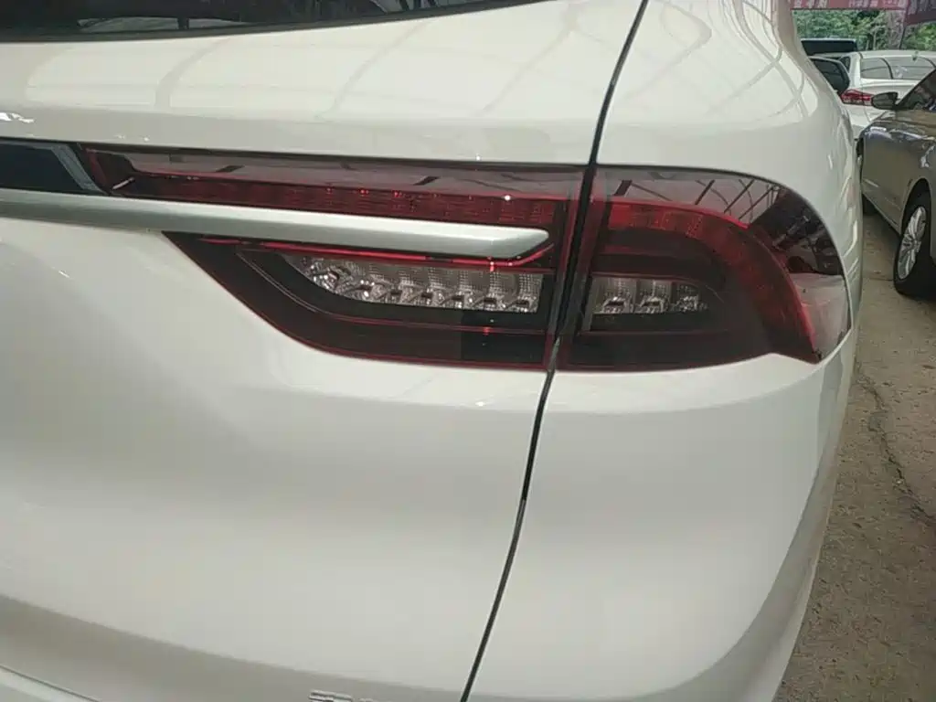 Geely Okavango 2022 2022 1.8TD DCT Luxury 7-Seater