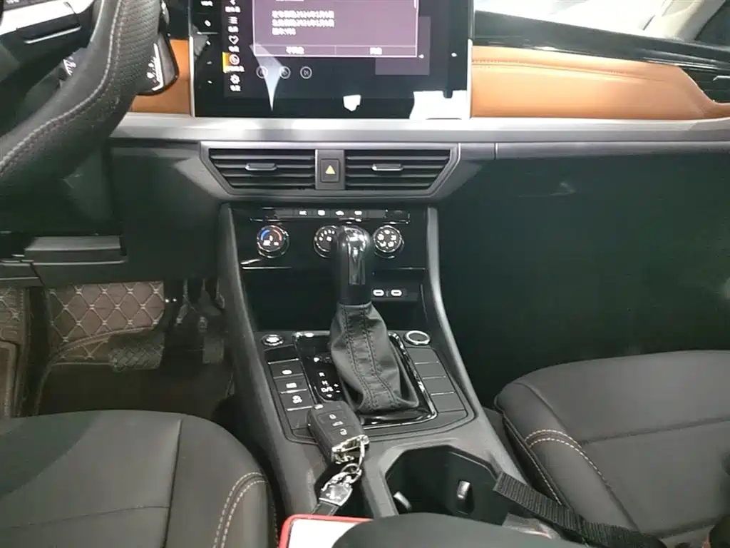 Volkswagen Bora 2025 Facelift 200TSI DSG PRO Edition фото 14