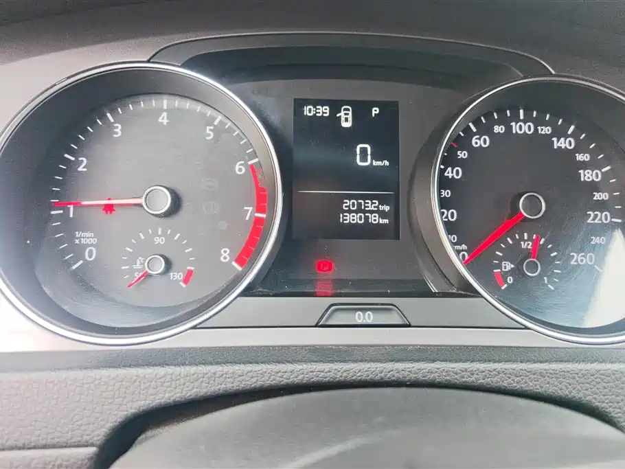 Volkswagen Golf 2015 1.6L Automatic Fashion фото 13