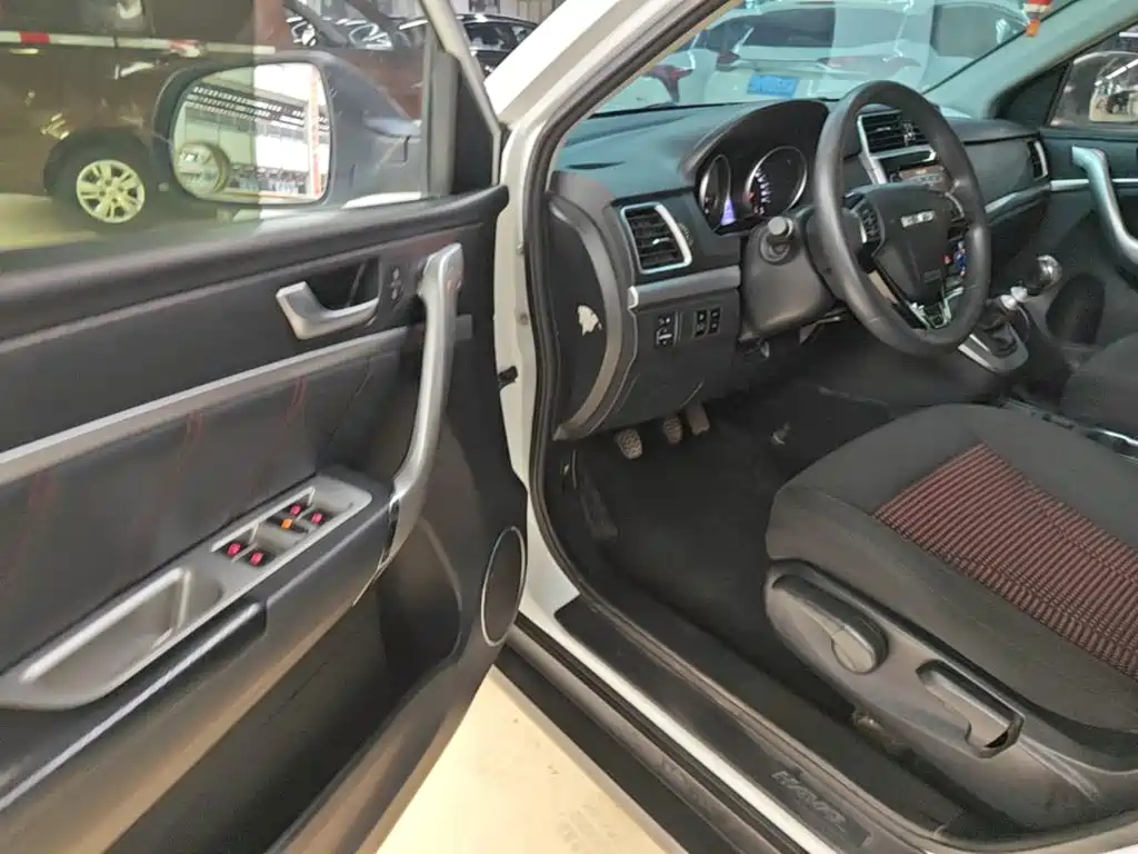 Фото 16 - Haval M6