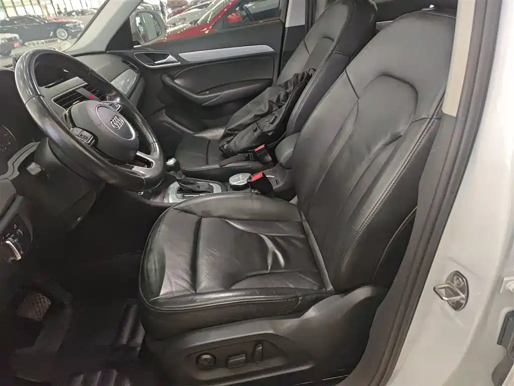 Audi Q3 2015 30 TFSI Comfort фото 15