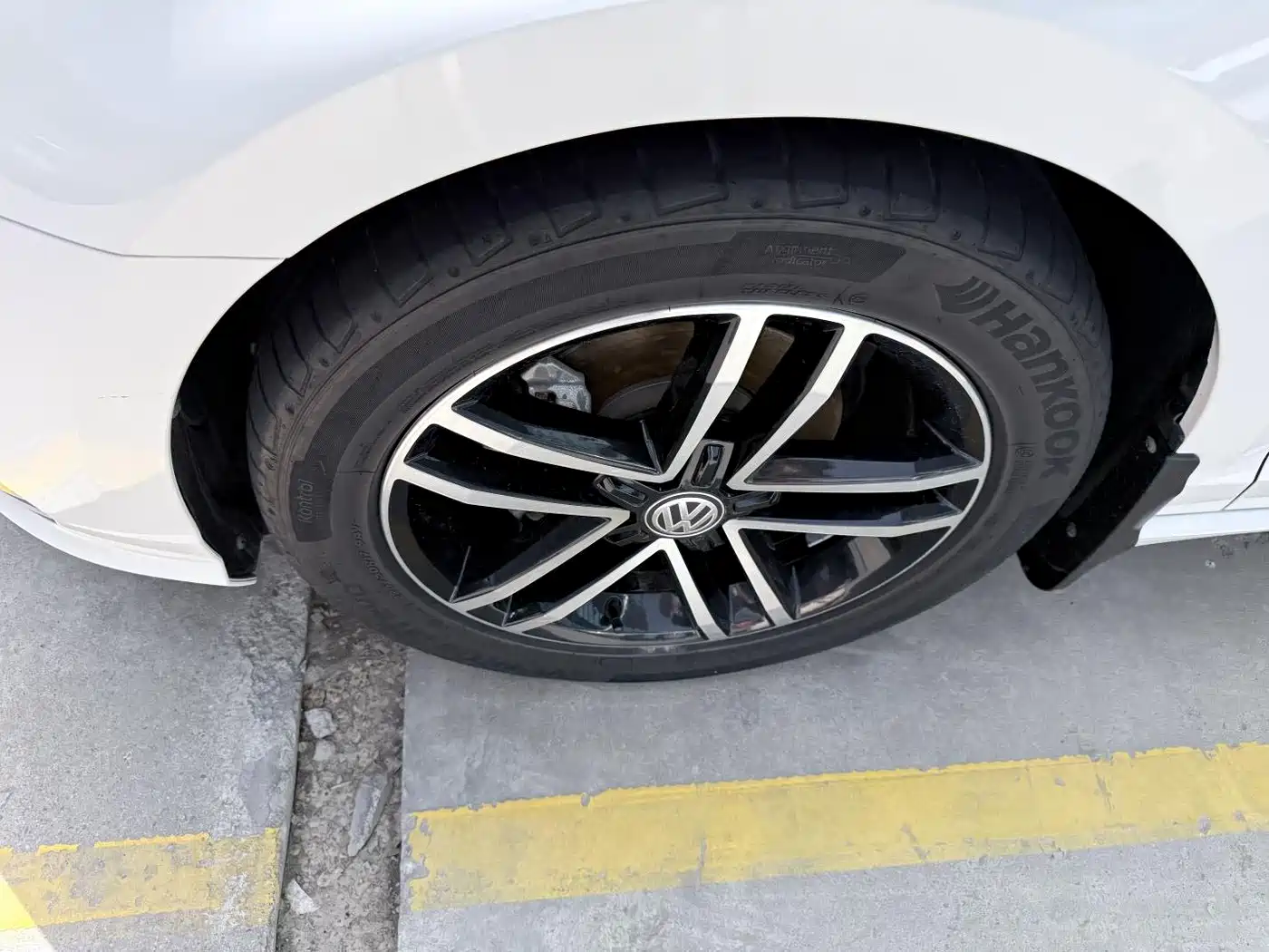 Volkswagen Lamando 2021 280TSI DSG Comfort Edition фото 9