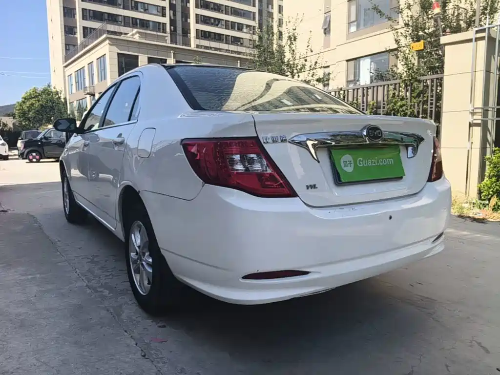 Фото 5 - BYD F3
