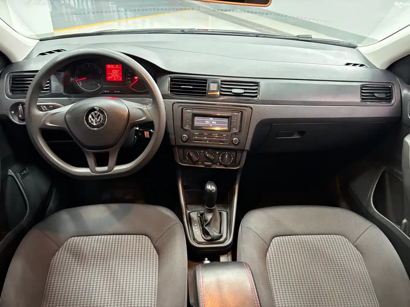 Volkswagen Santana 2016 1.6L Automatic Trend Edition фото 7