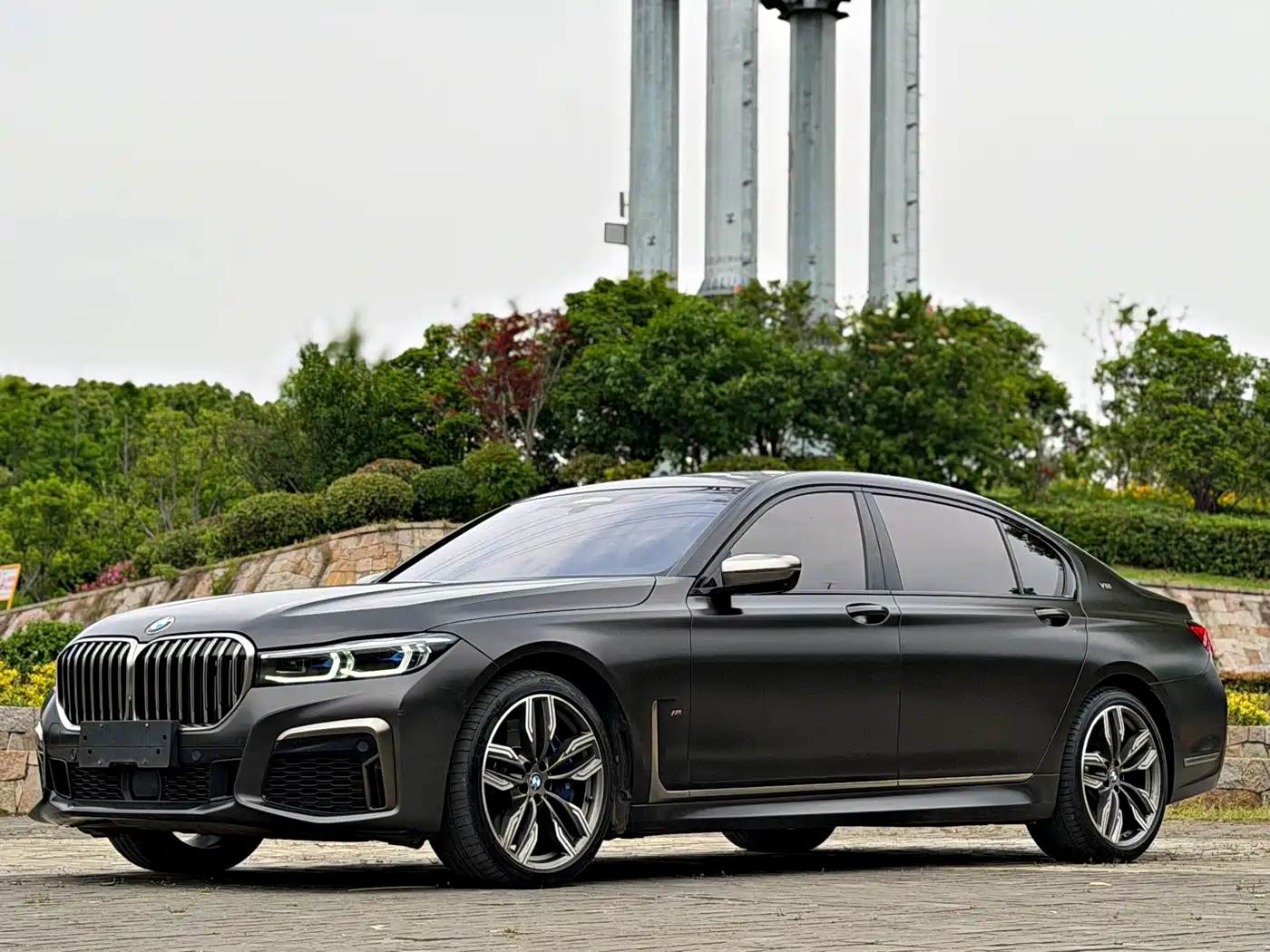 BMW 7 Series 2019 M760Li xDrive V12 Sport Package