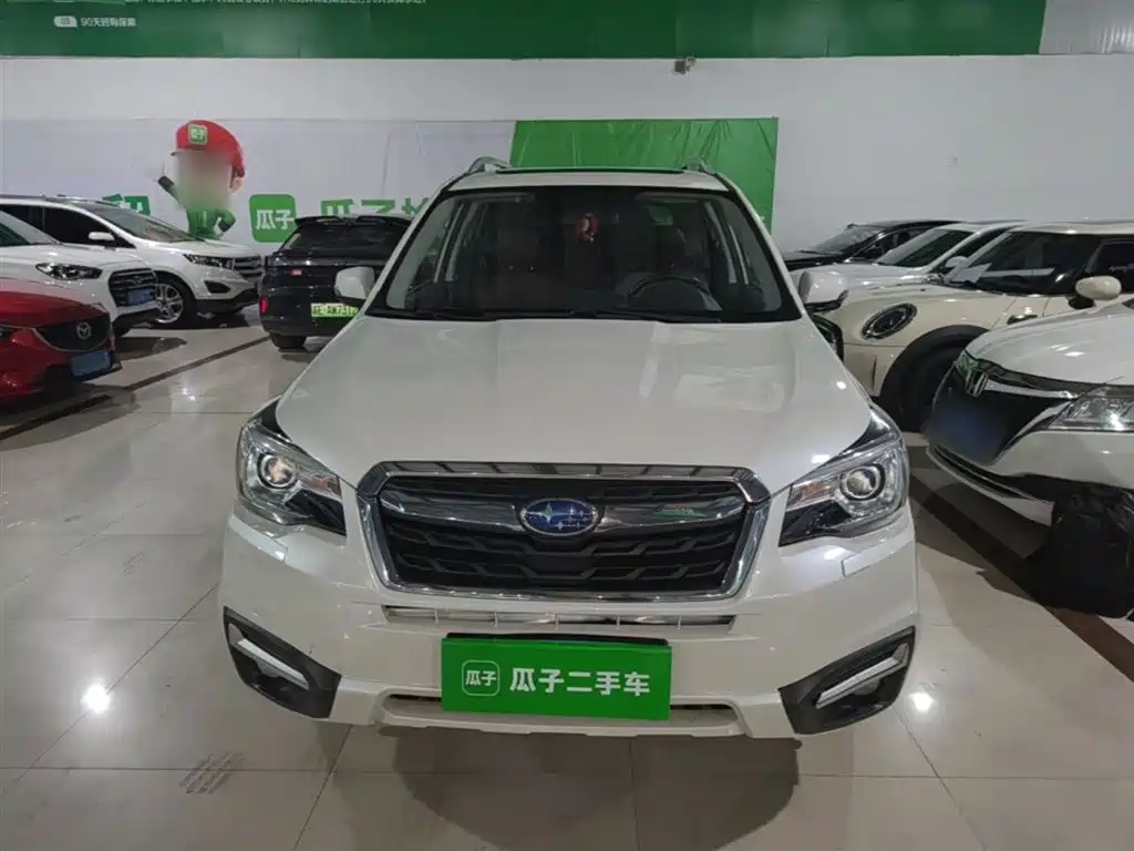 Subaru Forester 2017 2.5i Luxury Special Edition фото 3
