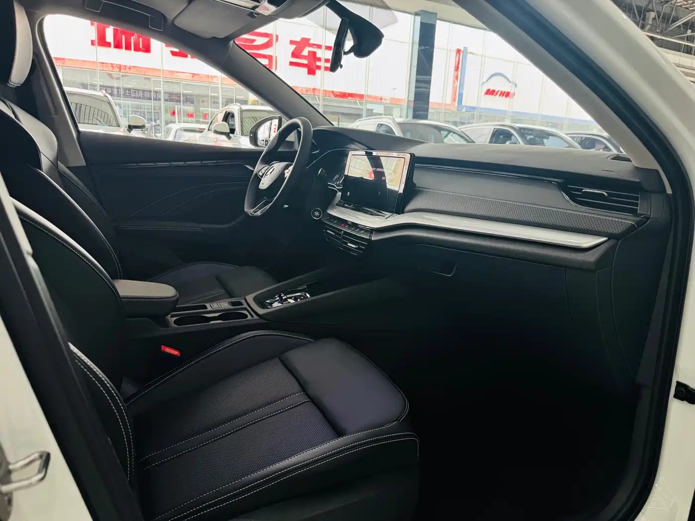 Škoda Octavia 2023 Facelift PRO TSI280 Premium Edition фото 8