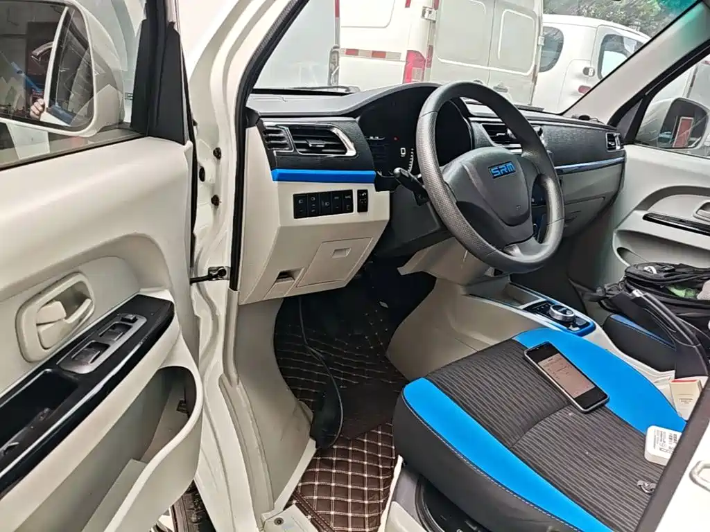 SRM Xinyuan New Energy Hiace EV 2023 2021 Standard