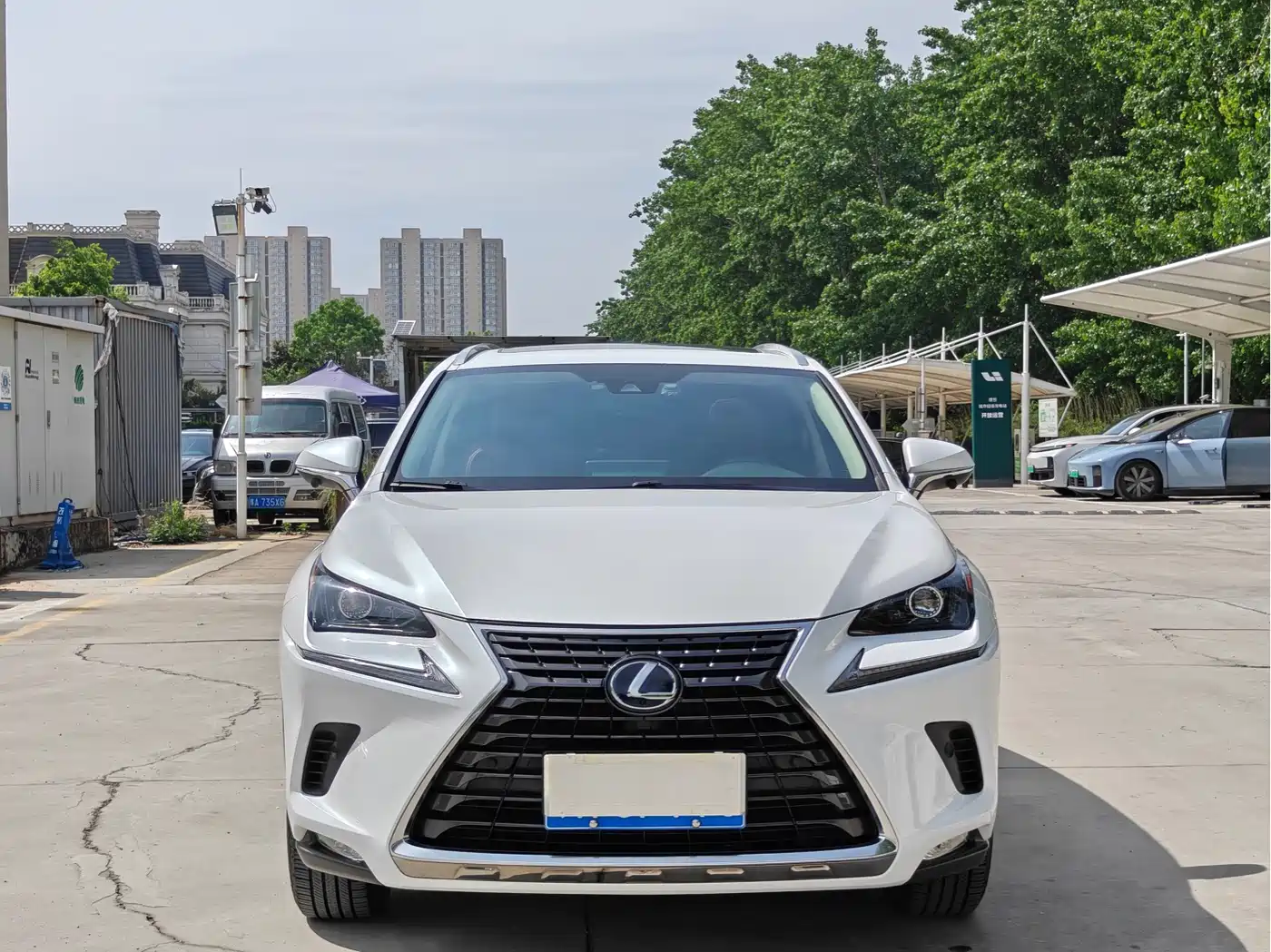 Lexus NX 2020 300h FWD F Sport China V фото 2