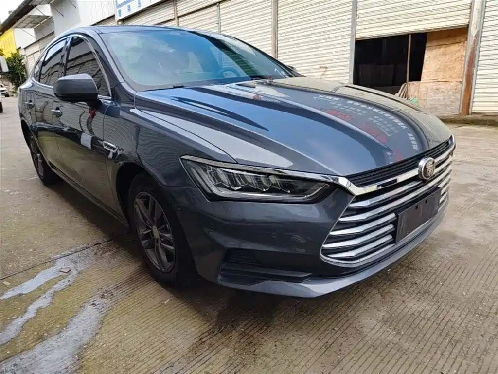 BYD Qin Pro 2018 1.5TI Automatic Smart Connected Dynamic Edition фото 4
