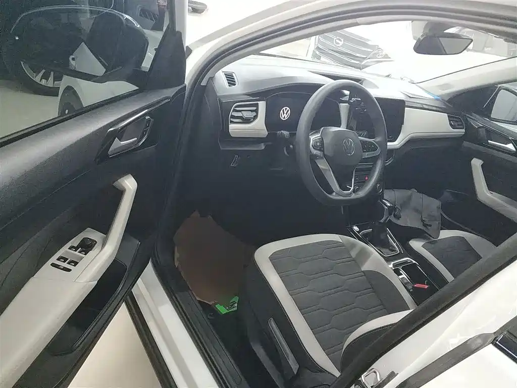 Volkswagen Tharu 2025 New Edge 1.5L Aspiration Edition фото 12