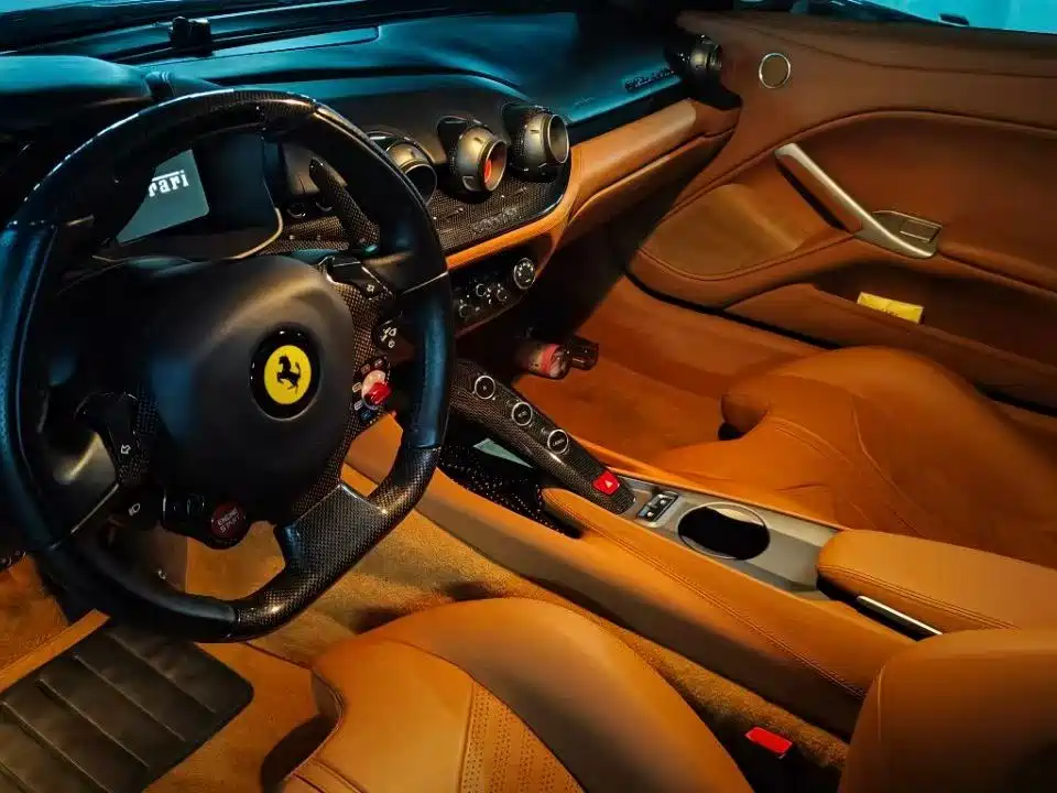 Ferrari F12berlinetta 2014 2013 6.3L Standard