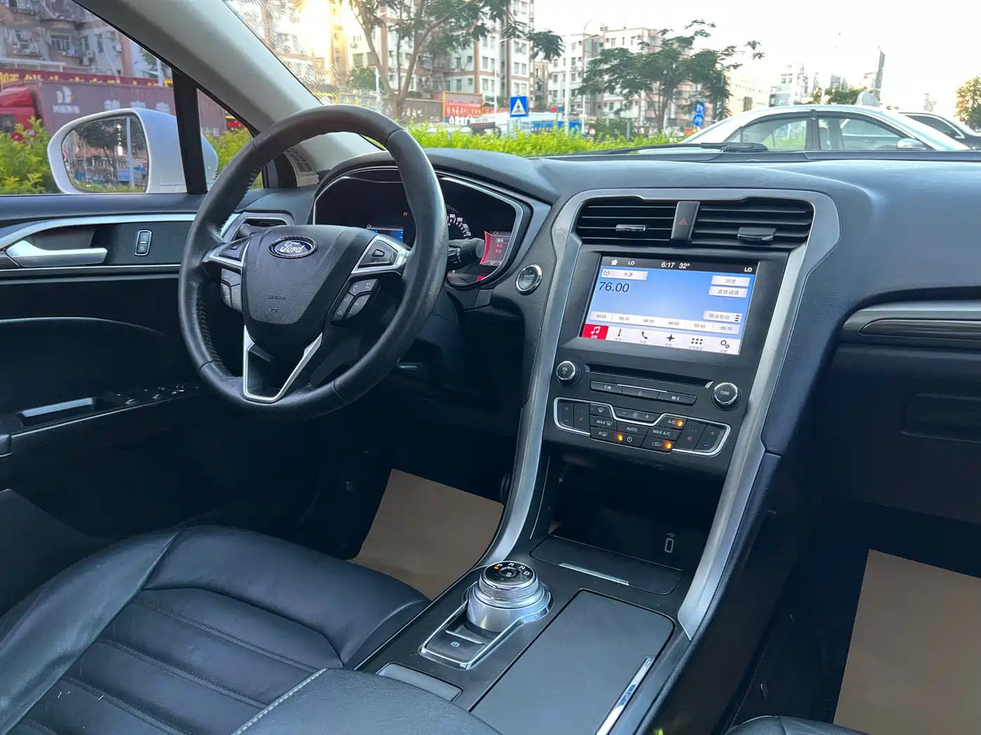 FORD MONDEO