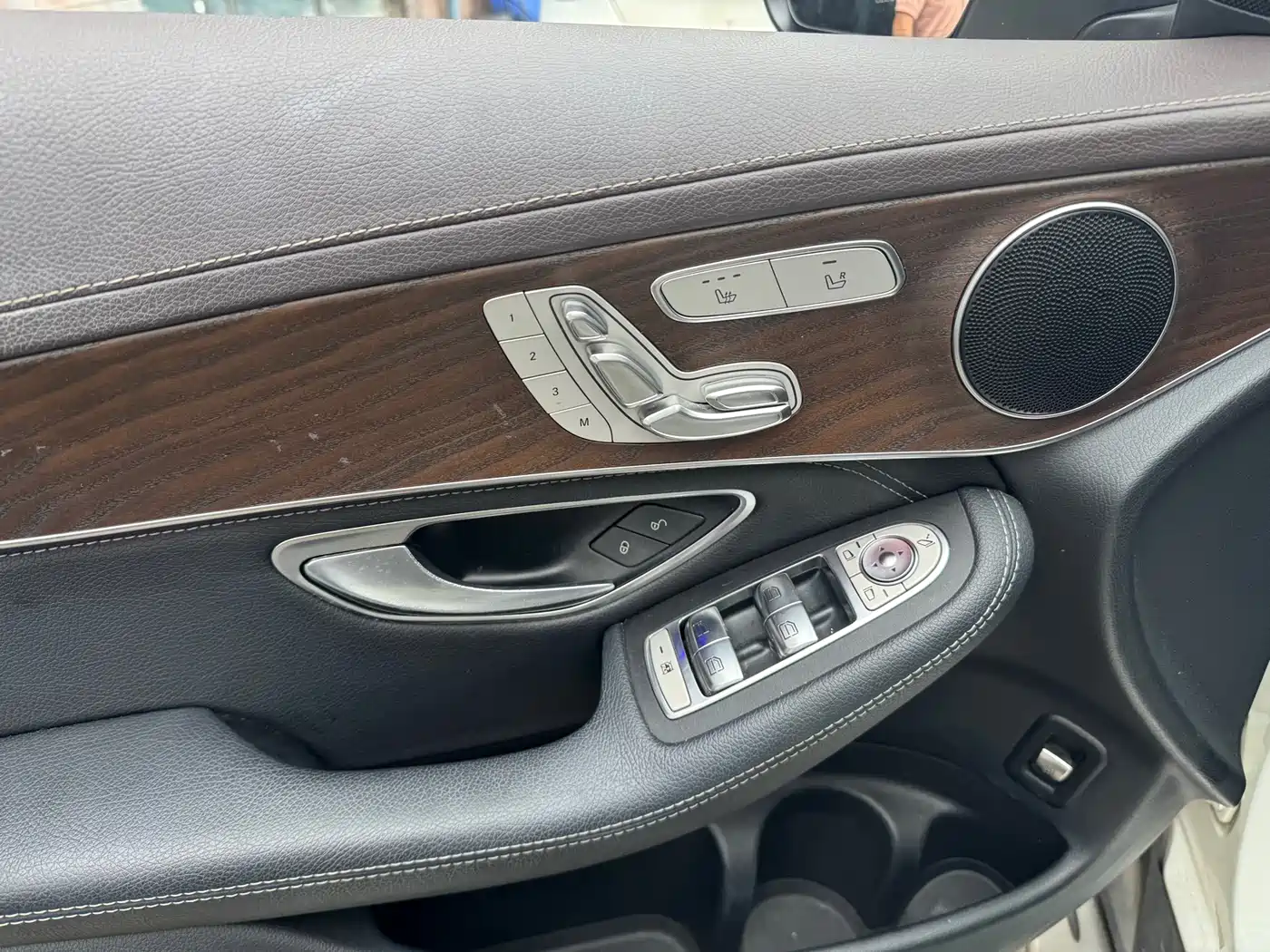 Mercedes-Benz GLC 2020 GLC 300 L 4MATIC Dynamic фото 7