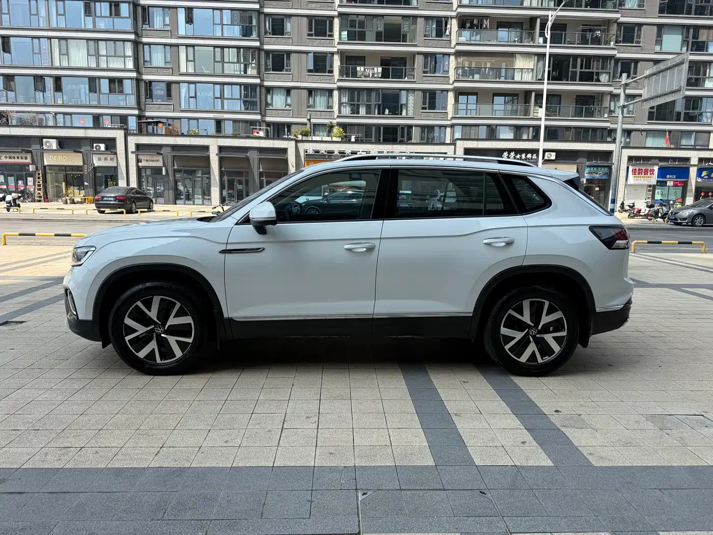 Volkswagen Tayron 2024 330TSI 2WD Luxury Plus Advanced фото 16