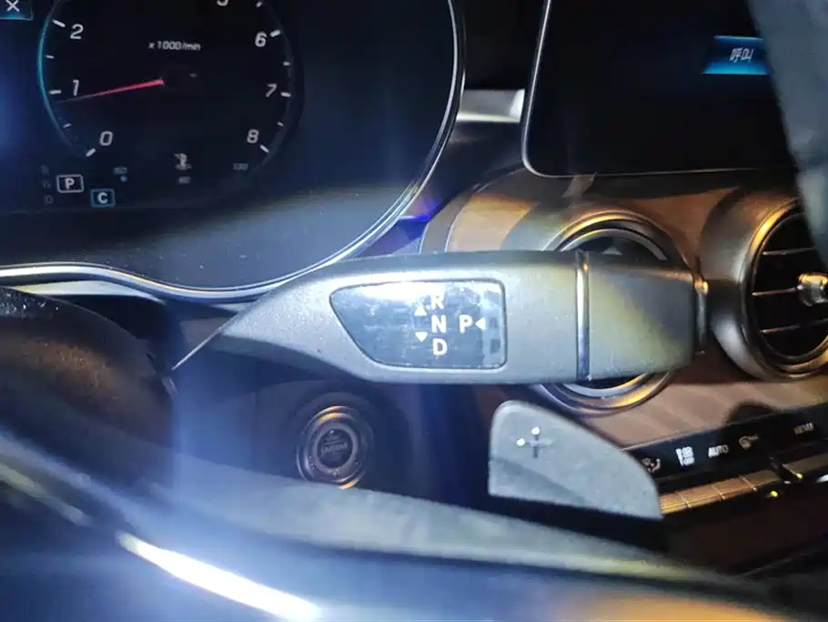 Mercedes-Benz GLC 2020 GLC 300 L 4MATIC Dynamic фото 16