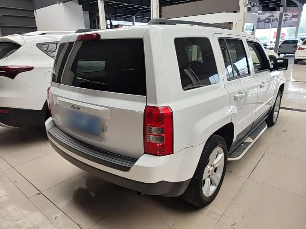 Jeep Patriot 2015 2014 2.0L Sport Enhanced Edition