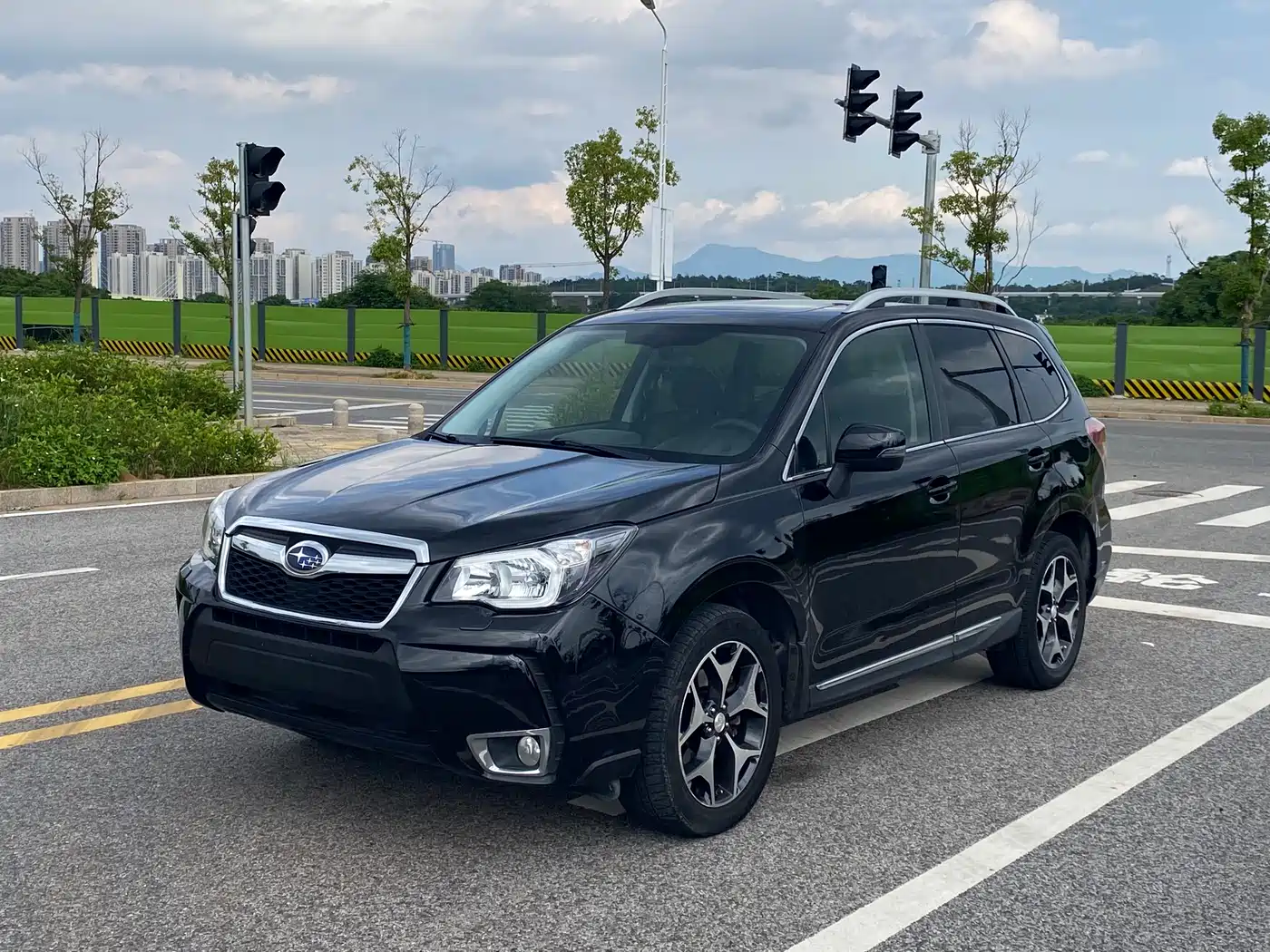 Subaru Forester 2013 2.0T Automatic Premium Navigation Edition